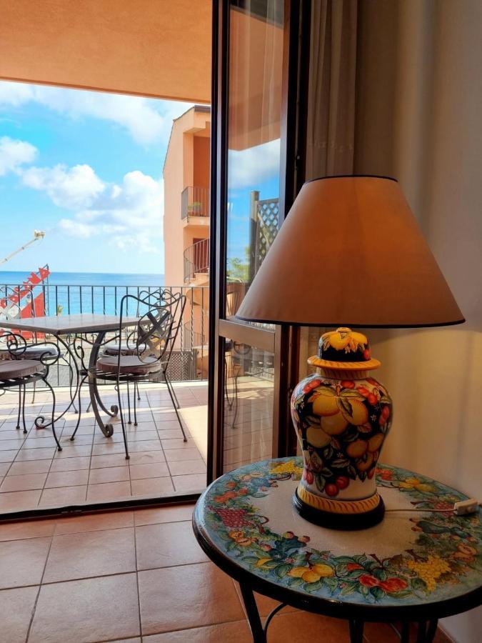 Casa Tritone Apartment Mazzeo Bagian luar foto